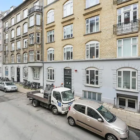 Spacious And Stylish In Cph Apartment Copenhagen