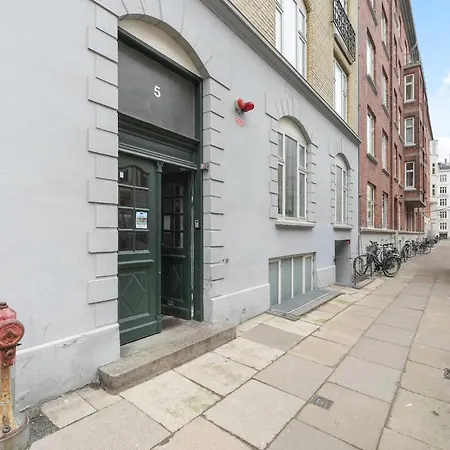 Apartment Spacious And Stylish In Cph