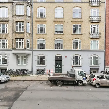 Spacious And Stylish In Cph Apartment *
