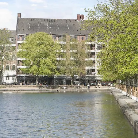 Spacious And Stylish In Cph *